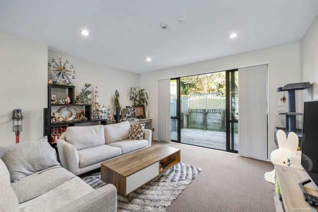 8/75 Tamahere Drive Glenfield_3