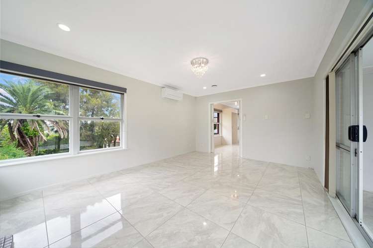 41 Royal Road Massey_26