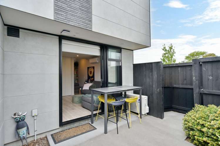 8/16 New Brighton Road Shirley_8