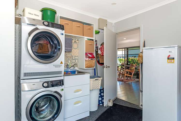 50 Sterling Park Lytton West_15