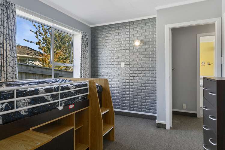 6 Regents Grove Richmond Heights_12