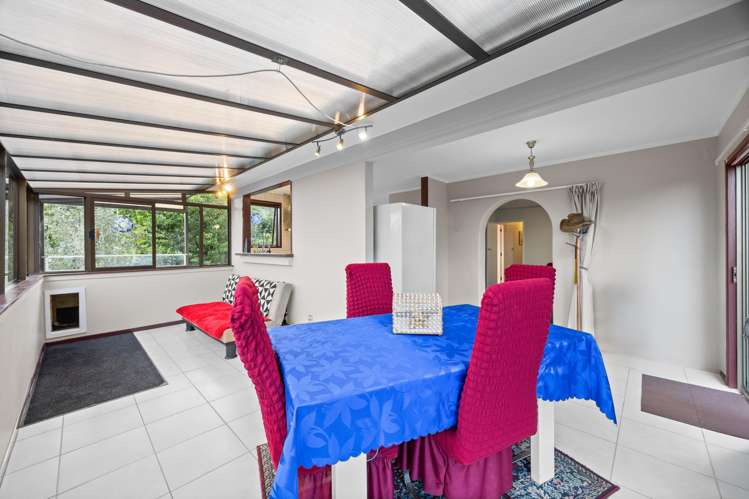 274 Forest Hill Road Waiatarua_23