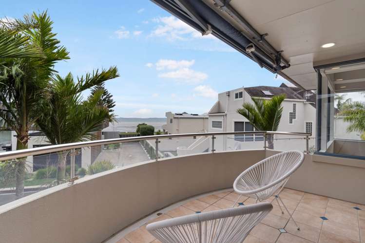 2/4 Rogers Avenue Eastern Beach_24