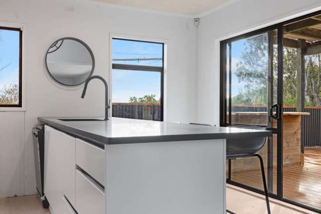 7 Bush Point Road Cable Bay_4