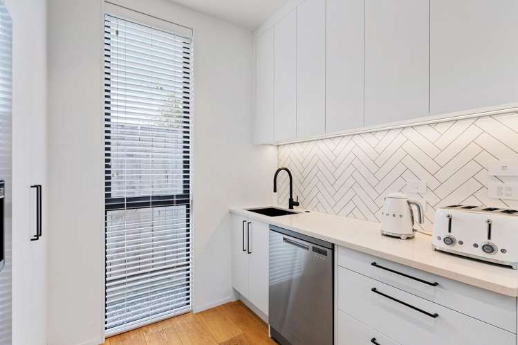 442A West Coast Road Glen Eden_7