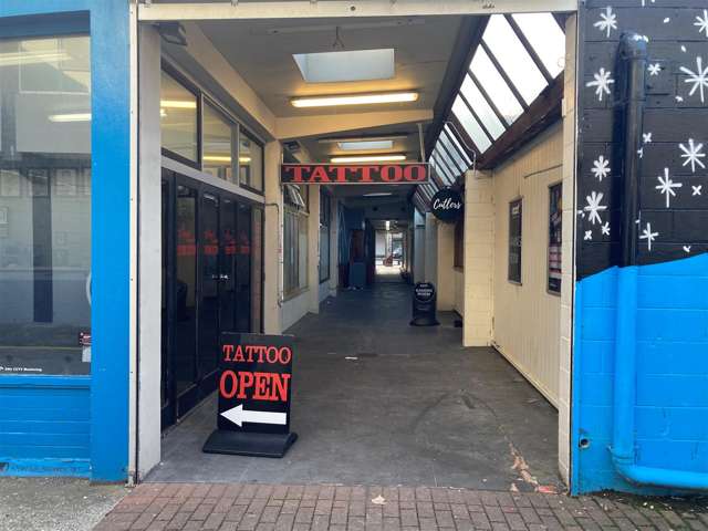 Queens Arcade - Could be Shop - Could be Office