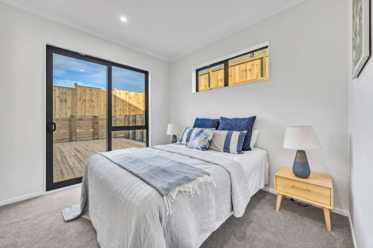 67 Bushfield Drive Flat Bush_13