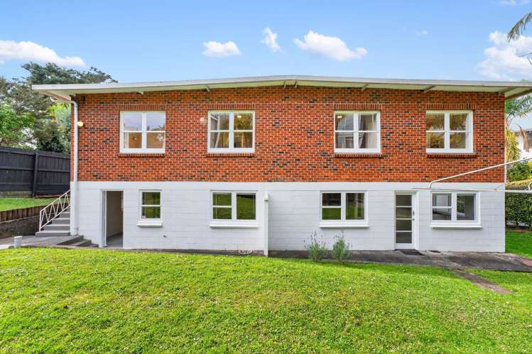 107 A & B Aotea Street Orakei_20