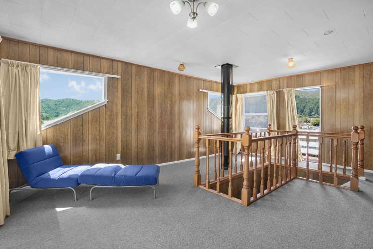 7 Hamstead Street Wainuiomata_15