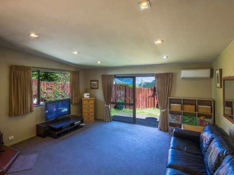 22b Watts Road Fernhill/Sunshine Bay_4