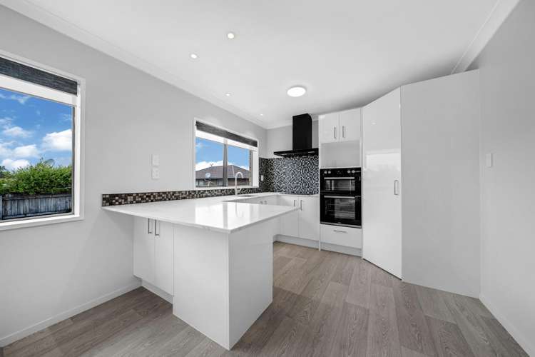 2/98 Harris Street_4