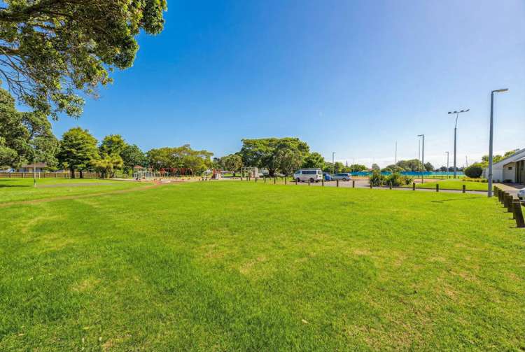 82 Gifford Avenue Mount Roskill_28