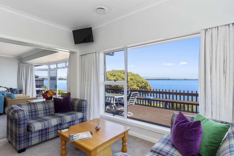 14 Strange Grove Matua_10