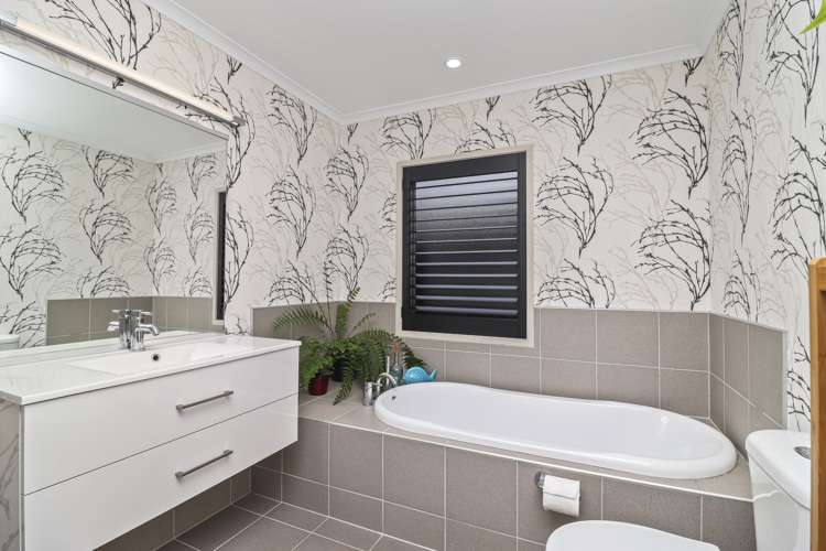 107 Hollister Lane Ohauiti_13