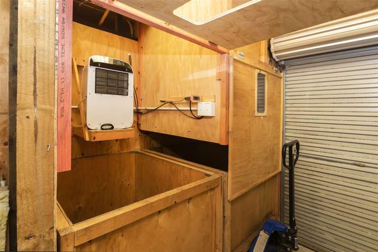 407 Halkett Road West Melton_24