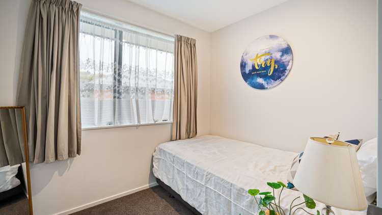 22 Clinton Lane Woolston_10