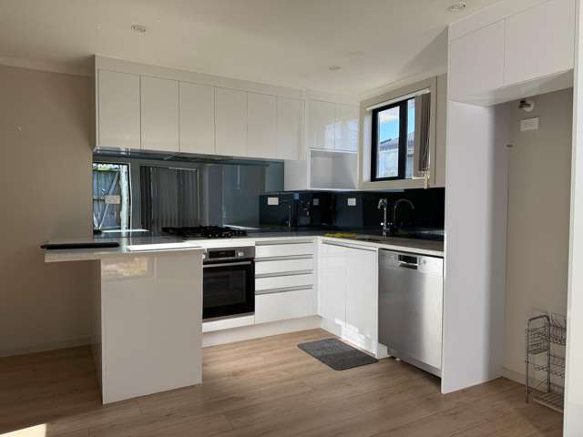 a/55 Everglade drive Manukau_2