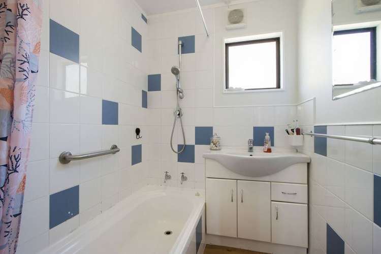 47 Poland Street Waikino_10