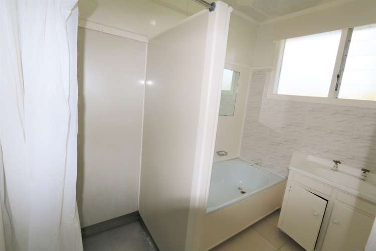 44 Brains Road Kelston_6