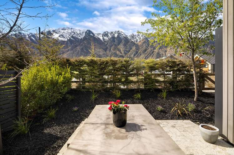 3 Mulholland Drive Jacks Point_17