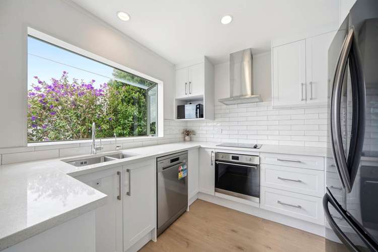 2/6 Mossop Rise Glenfield_4