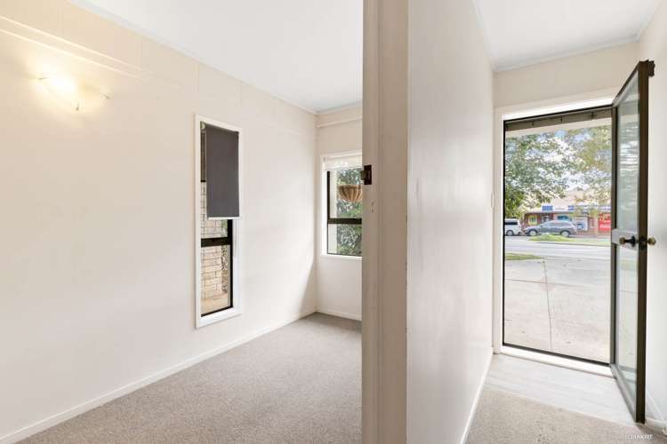 1 Len Brown Place Pukekohe_17