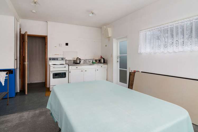 7 Hugh Avenue Hamurana_16