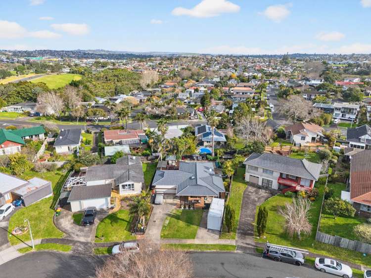 7 Tyrian Close Half Moon Bay_44