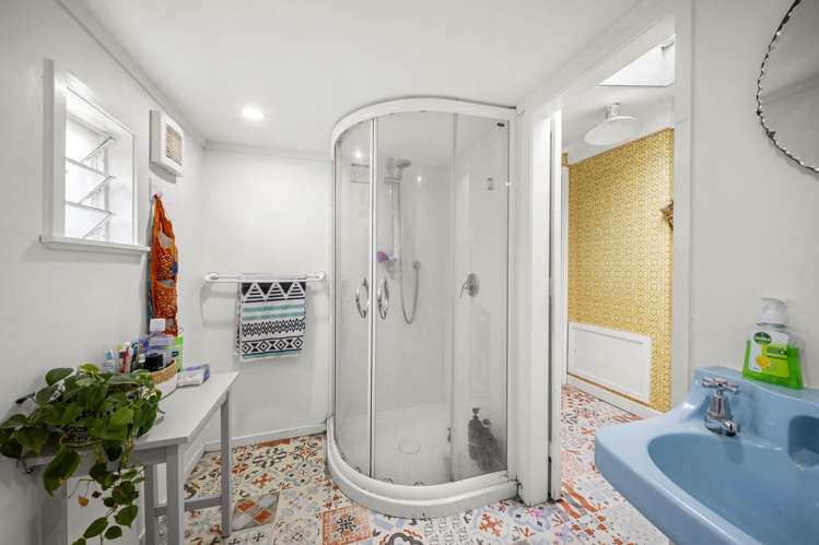 2 Rose Street Raglan_7