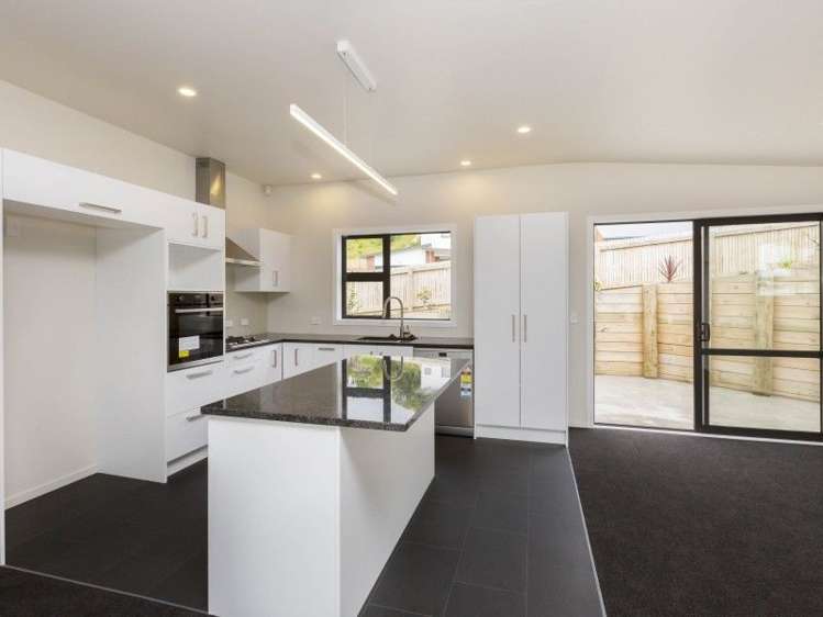 23 King Charles Drive Kingsley Heights_7