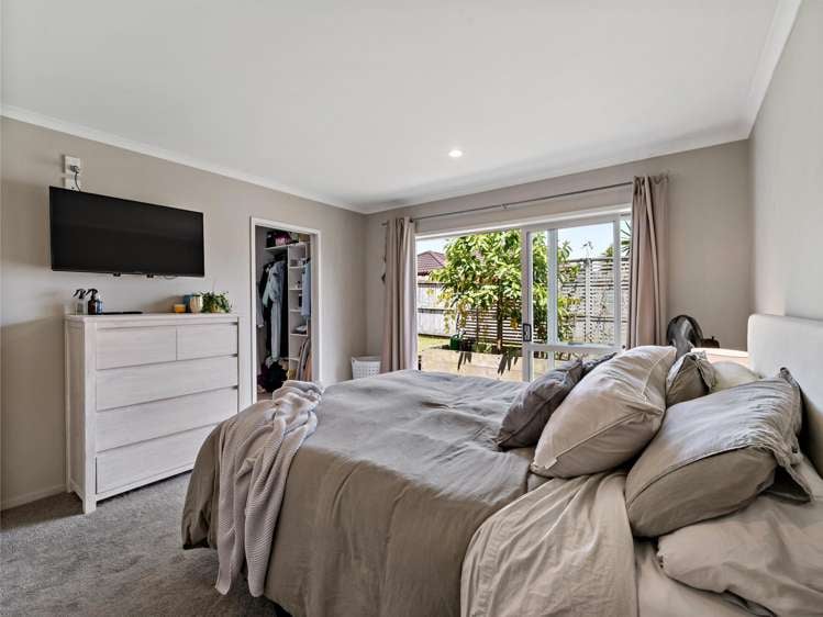 25 Saltwood Street Red Beach_12