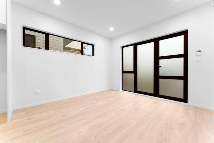 29 Whiteywood Street_3