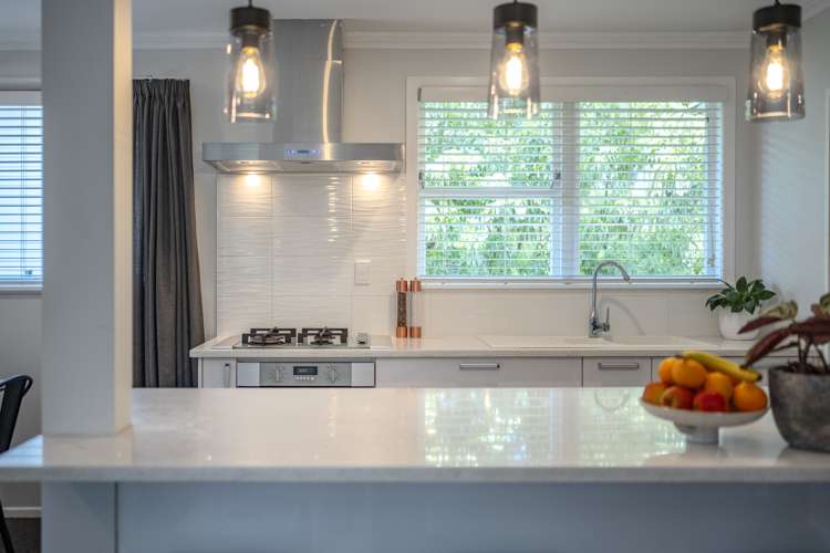 19 Hutchinsons Road Bucklands Beach_6