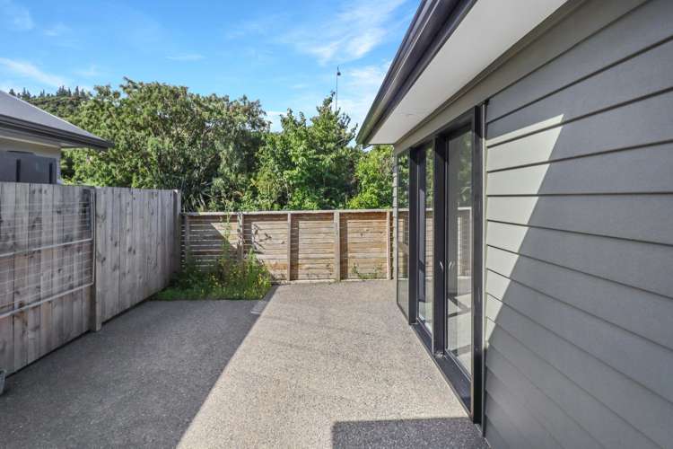 32 Harry Martin Lane Wainuiomata_5