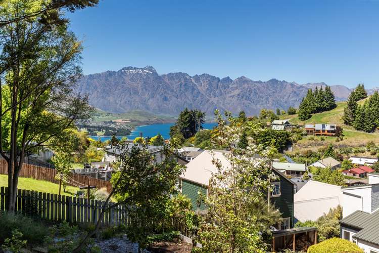 13a Dart Place Fernhill/Sunshine Bay_22