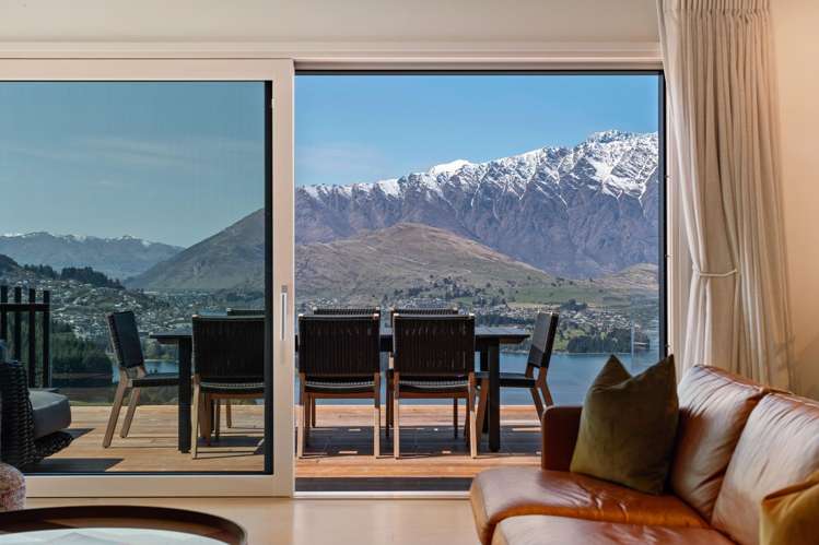 8 Lochy Road Fernhill_11