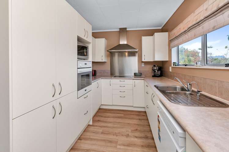 15 Pyle Road West One Tree Point_17