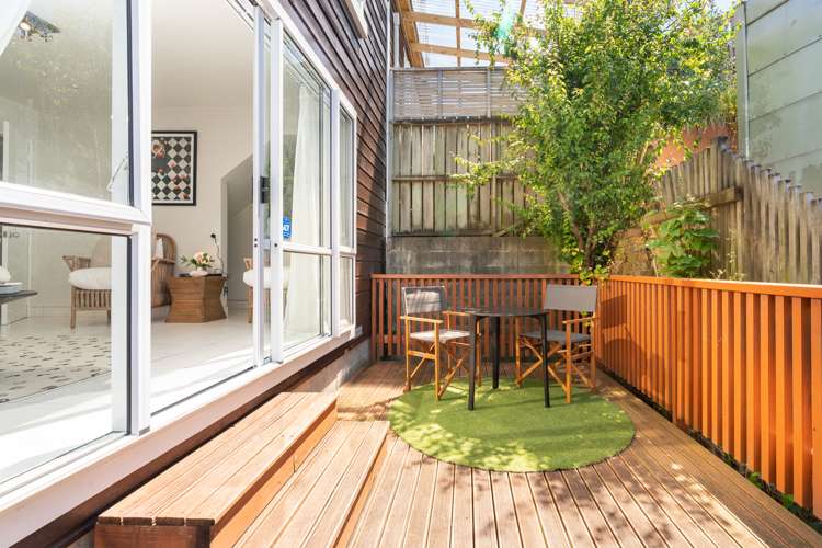 3/16 Hanson Street Mount Cook_9