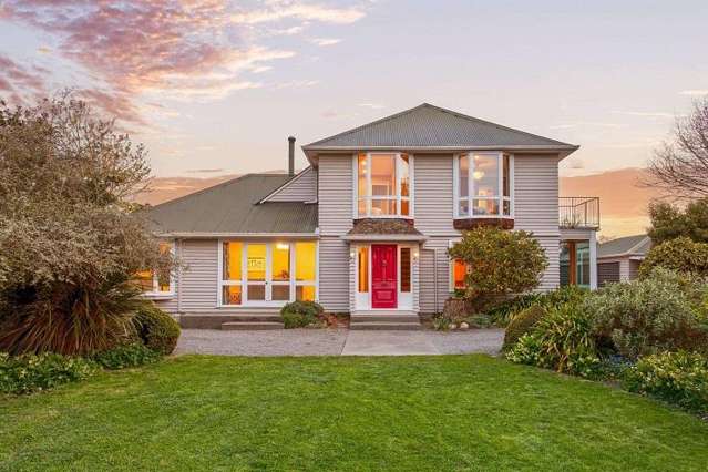 $975,000 bid thwarts couple’s plans to hold wedding in Christchurch’s best first-home buyer house