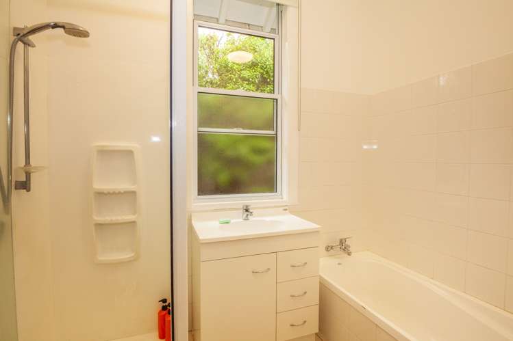 31 Waikana Street Broad Bay_16