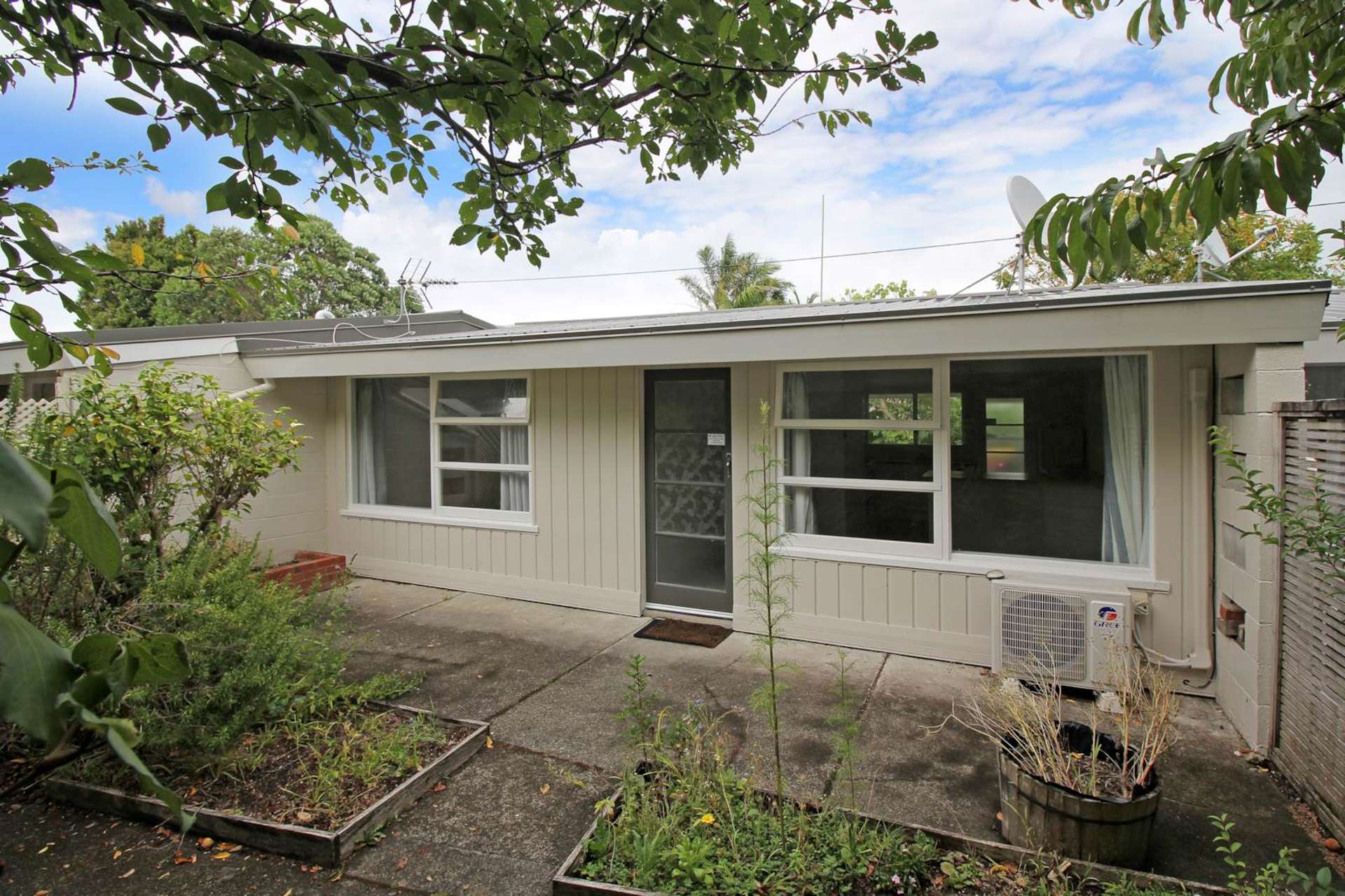 2/36 Jutland Road Hauraki_0