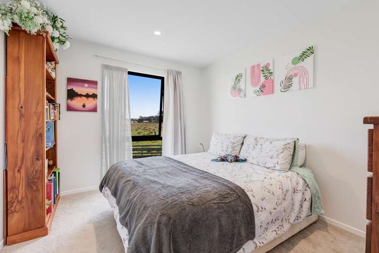 30 Aitkenhead Court Parakai_18