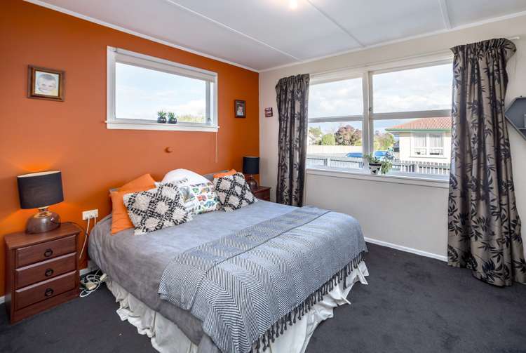 9 Skipage Grove Featherston_22