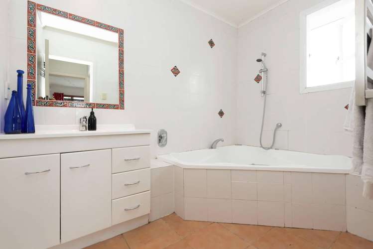 214 Moore Street Howick_9