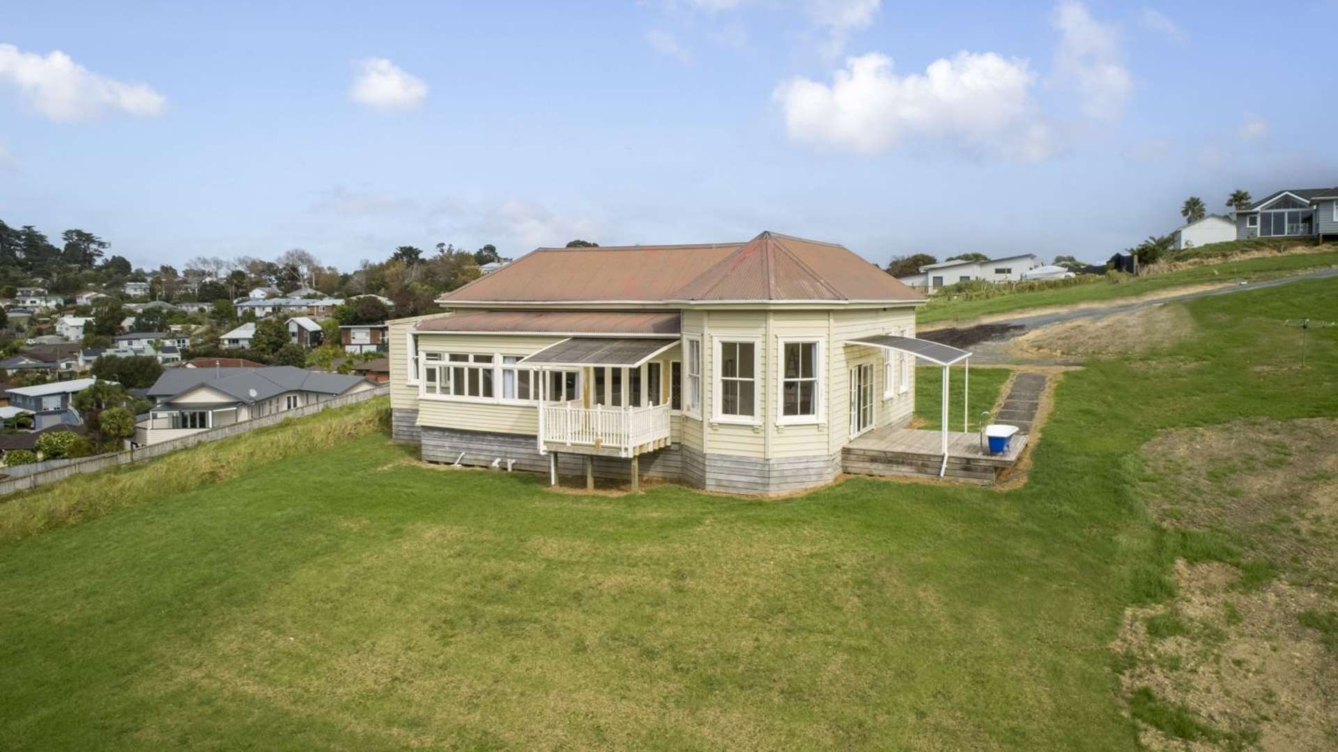 8 Forlong Rise Helensville_0