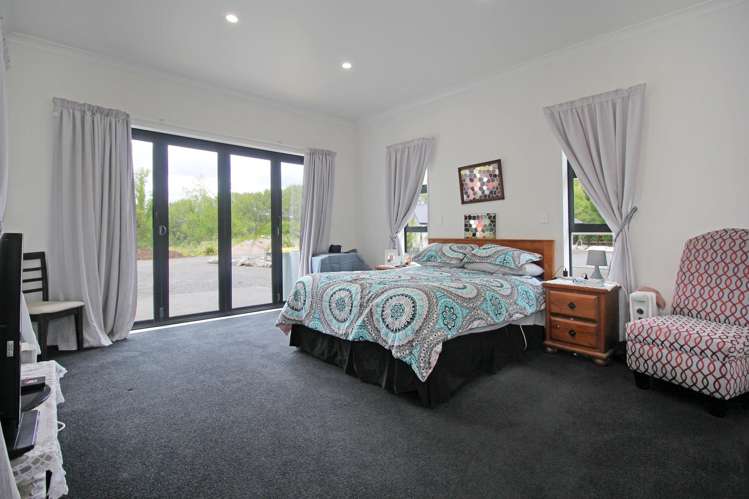 12 Judge Richardson Drive Opaheke_14