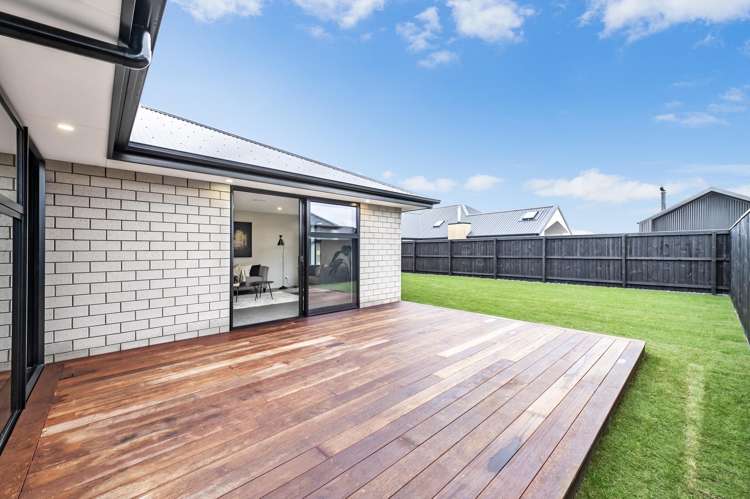 32 Florence Drive Lincoln_30