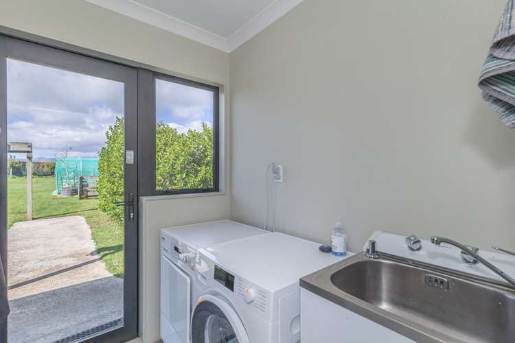 7 Grefor Lane Waitarere_15