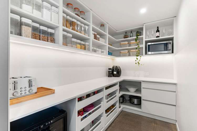 8 Benjamin Place Clevedon_7