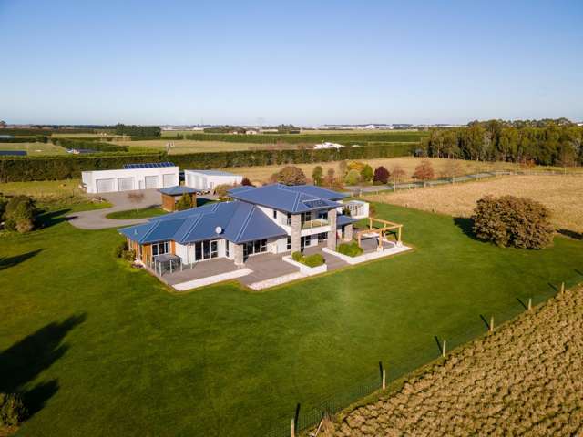 Multigenerational home, modern sheds, 6 hectares